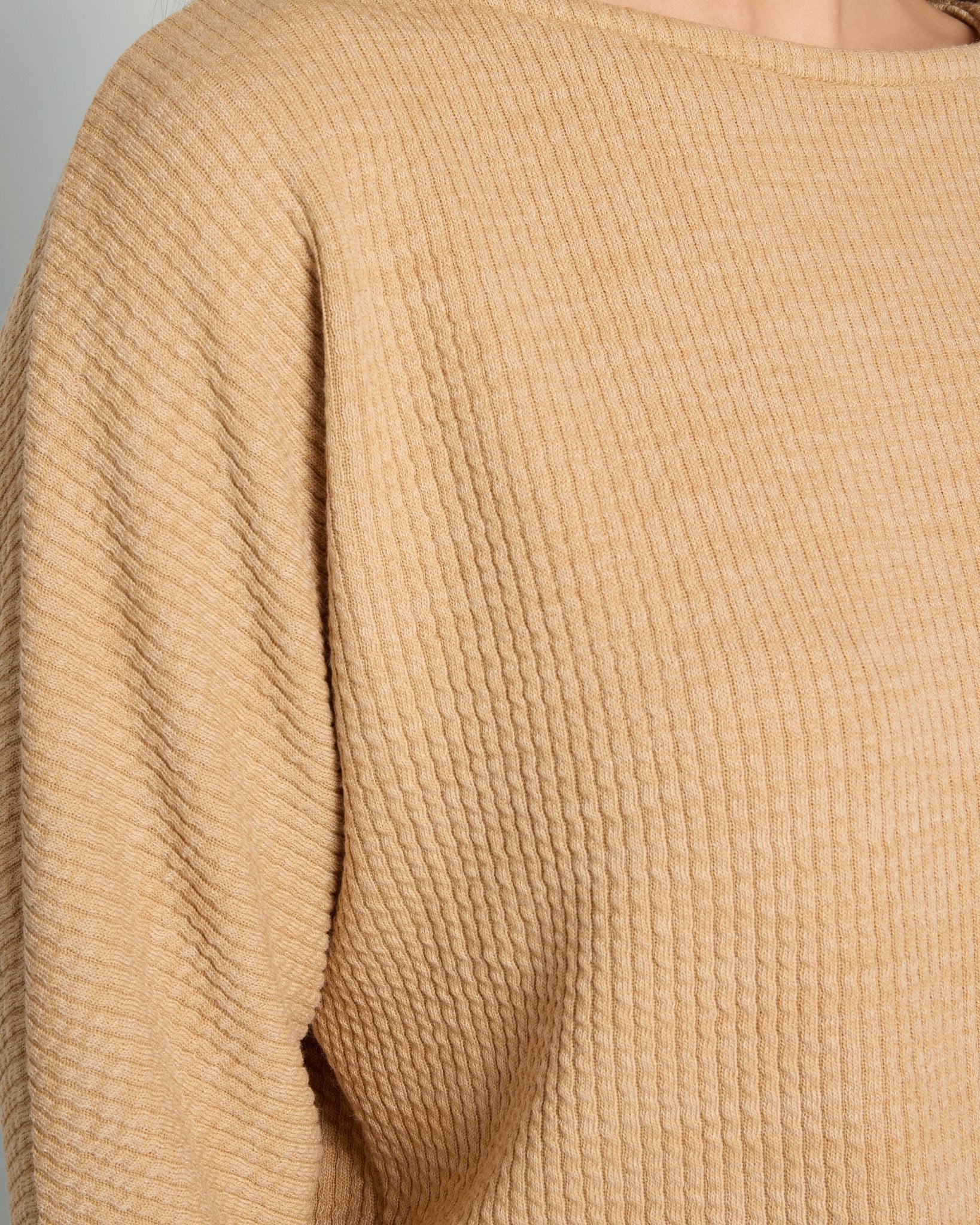 Highland Top - Image 8