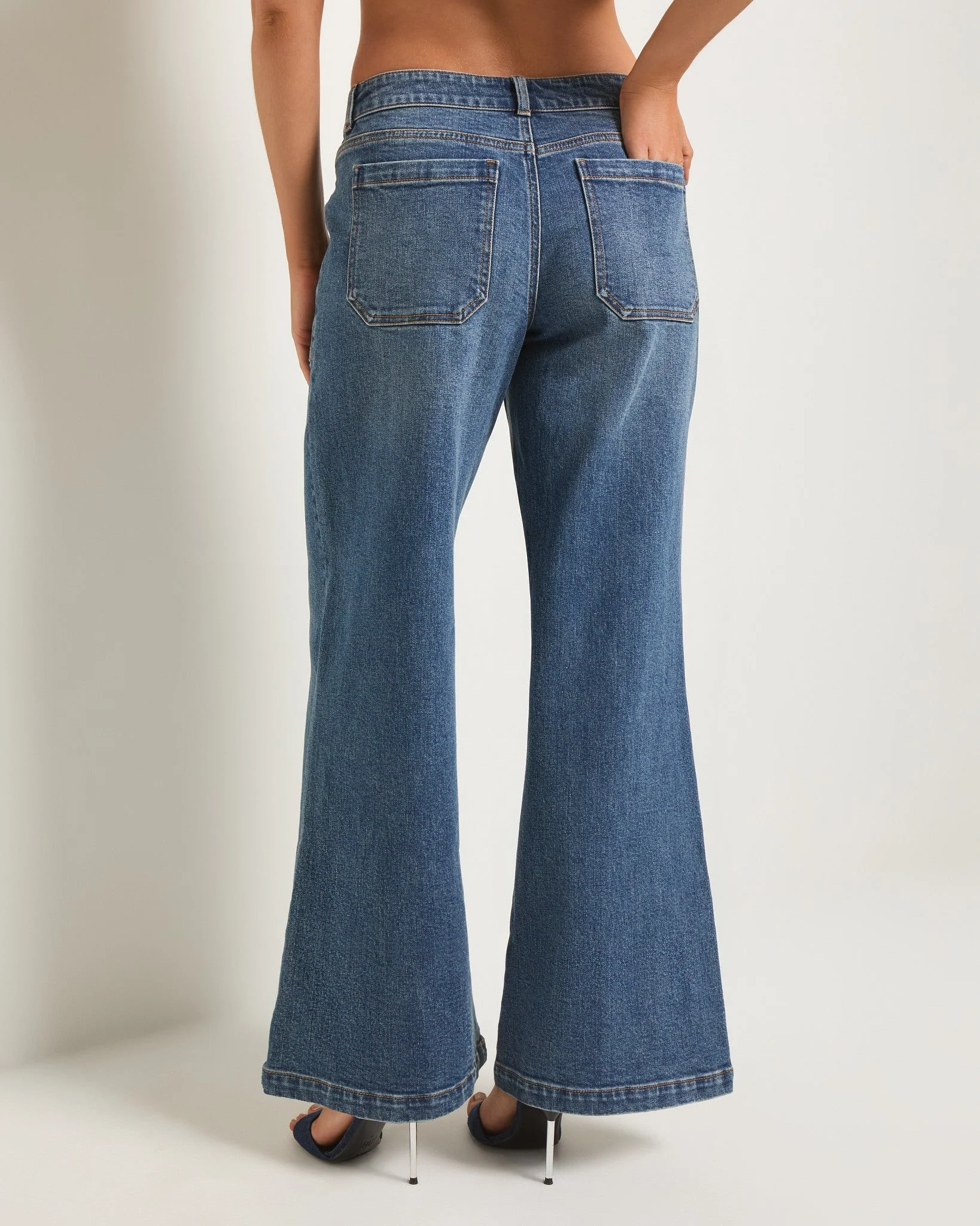 Nomad Flare Jean - Image 3