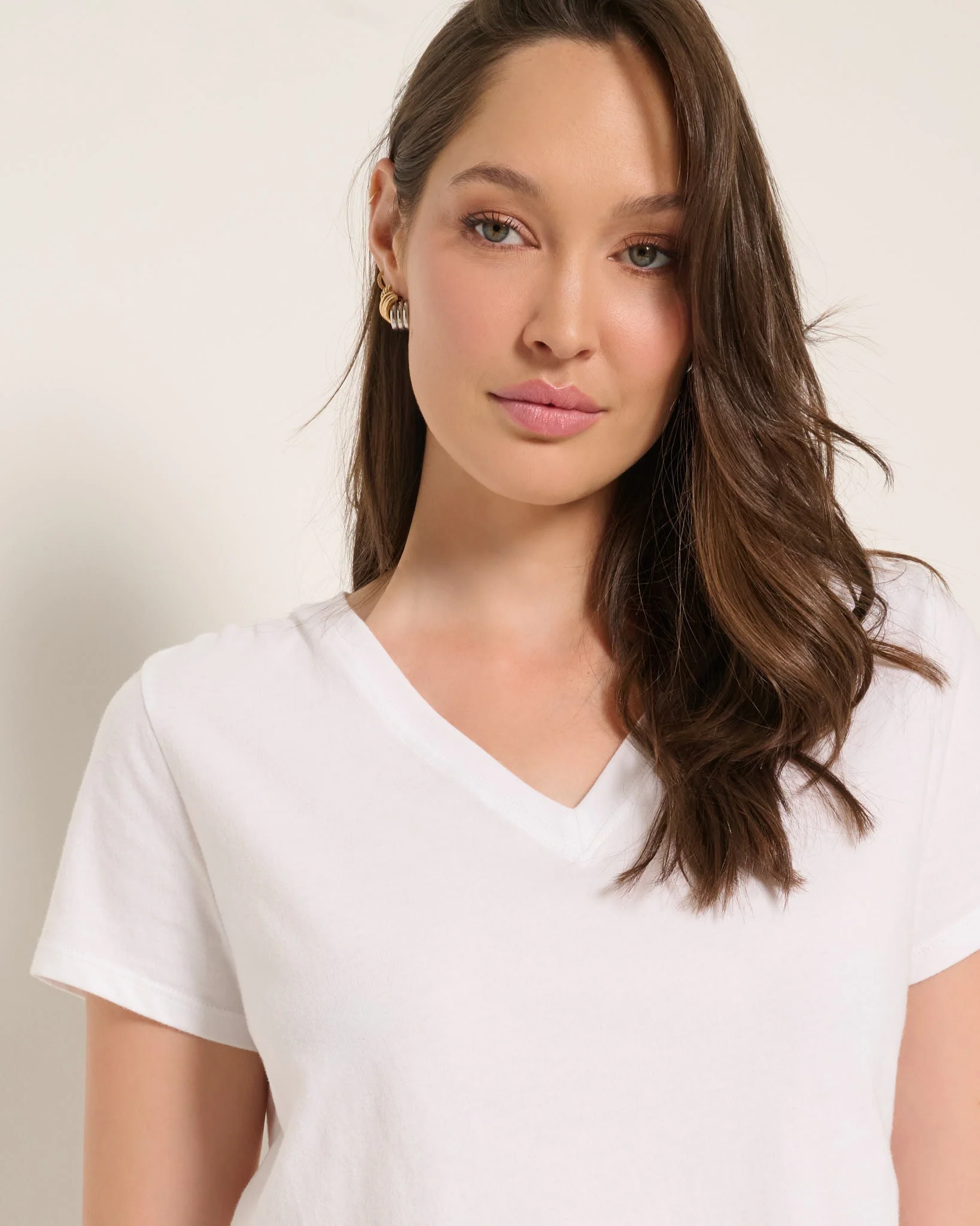 Waves V-Neck Tee - Image 3
