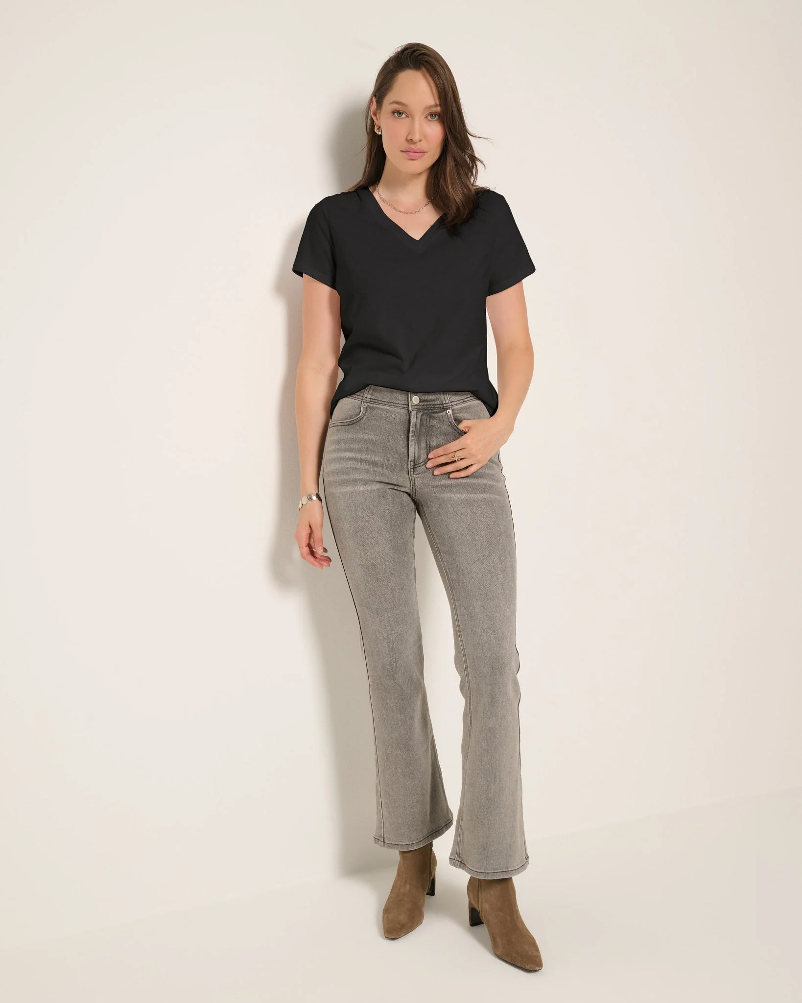 Waves V-Neck Tee - Image 8